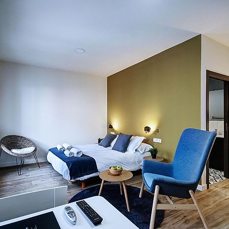 Apartamentos Al-Qazeres Luxury La Concepcion Caceres Bagian luar foto