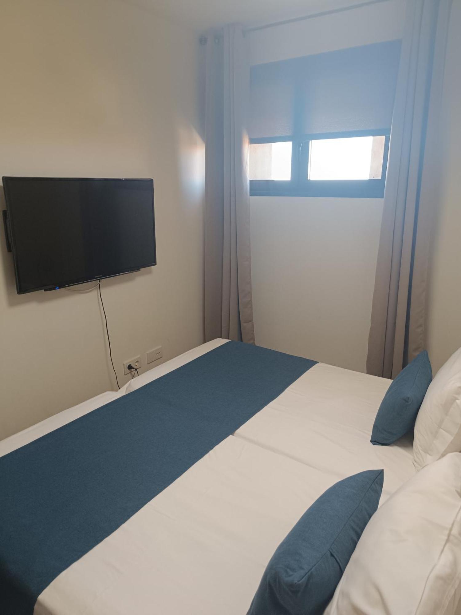 Apartamentos Al-Qazeres Luxury La Concepcion Caceres Bagian luar foto