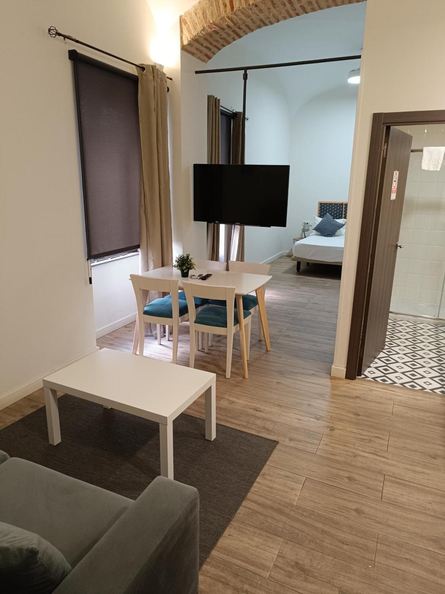 Apartamentos Al-Qazeres Luxury La Concepcion Caceres Bagian luar foto