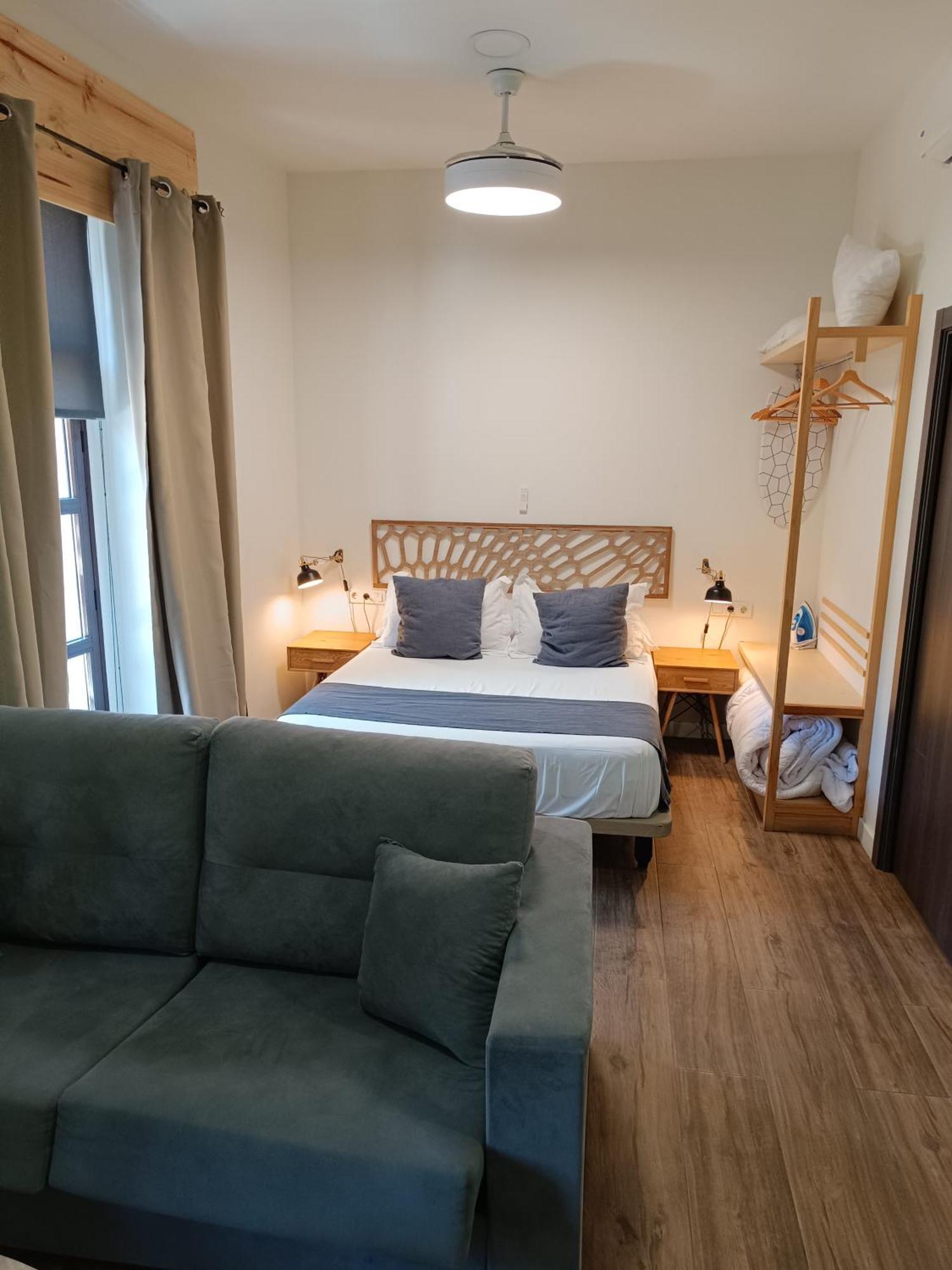 Apartamentos Al-Qazeres Luxury La Concepcion Caceres Bagian luar foto