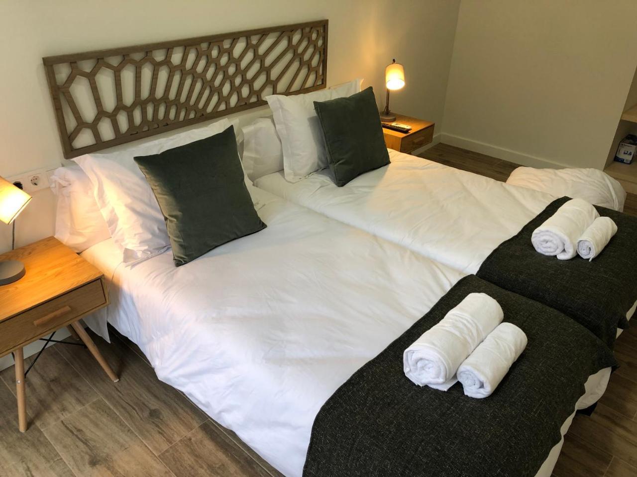 Apartamentos Al-Qazeres Luxury La Concepcion Caceres Bagian luar foto